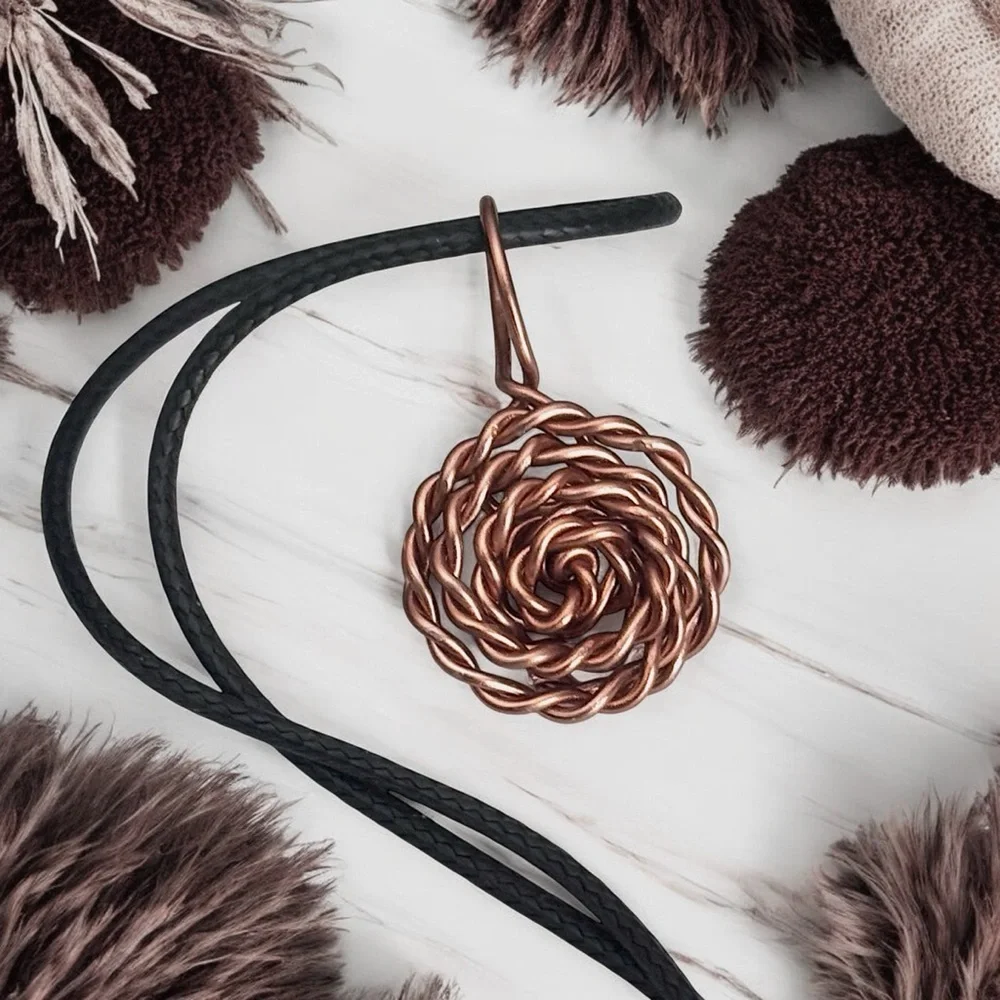 5 For $25💫Braided Spiral Soft Wire Pendant